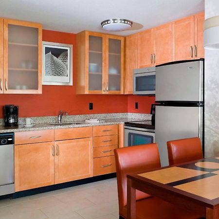Residence Inn Bismarck North Quarto foto
