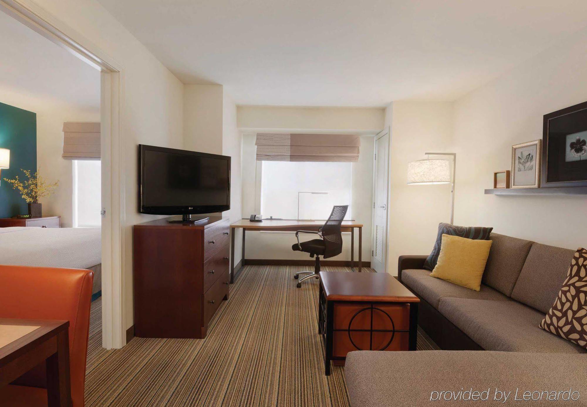 Residence Inn Bismarck North Exterior foto